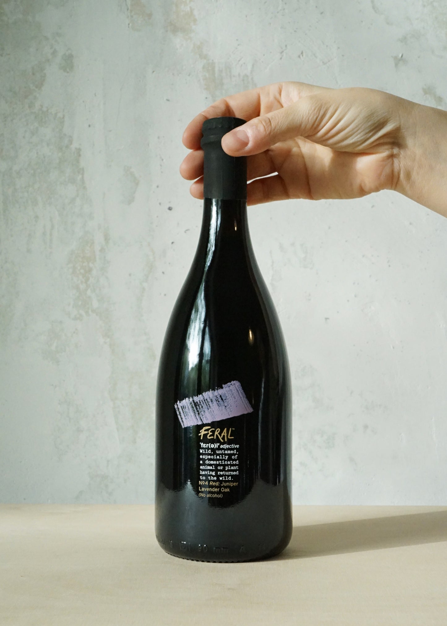 N°4 / Nr. 4 – Rot: Lavendel, Wacholder & Eichenholz